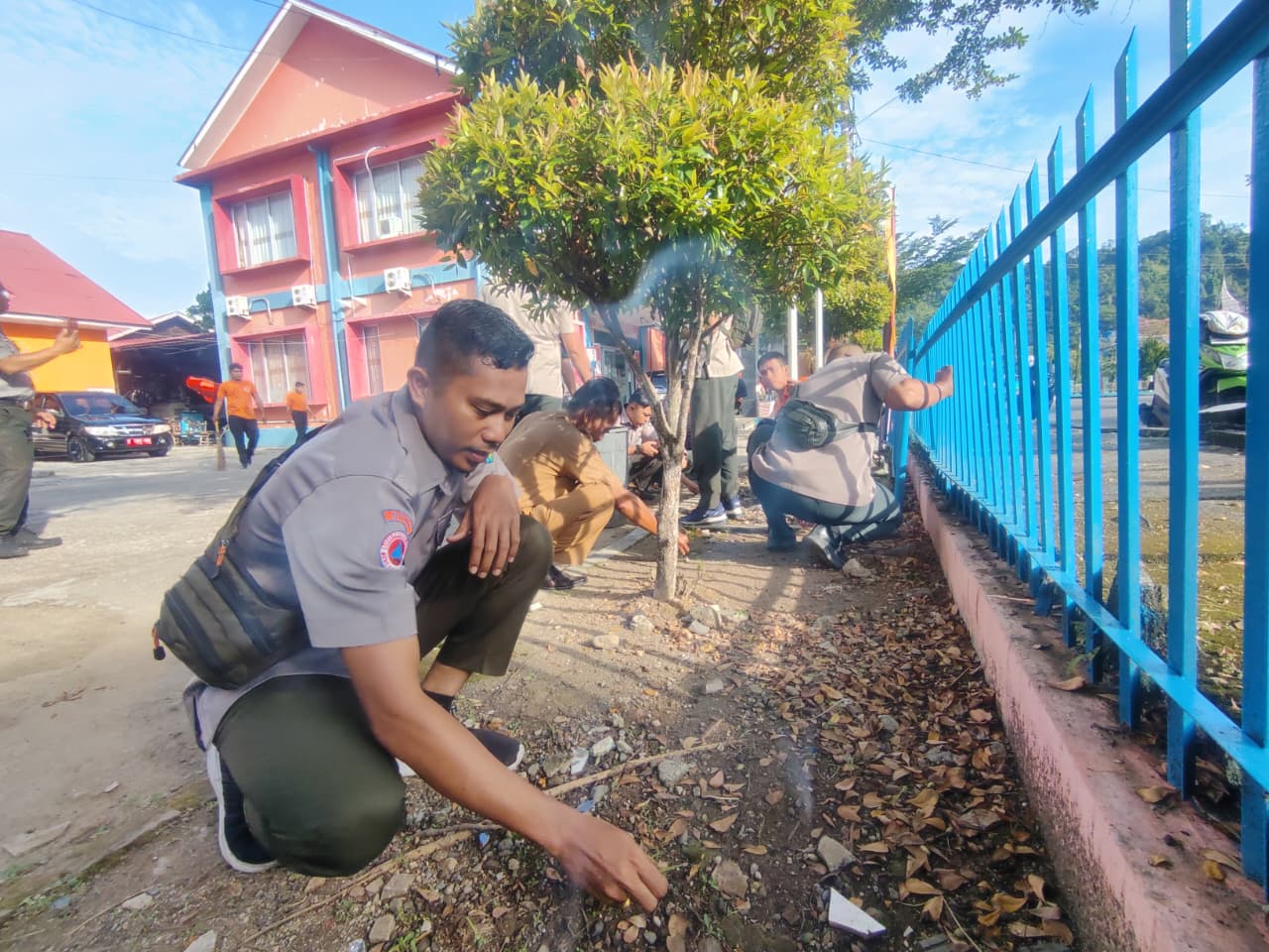 BPBD Kabupaten Pesisir Selatan Laksanakan Gerakan Indonesia ASRI dengan Goro Bersama