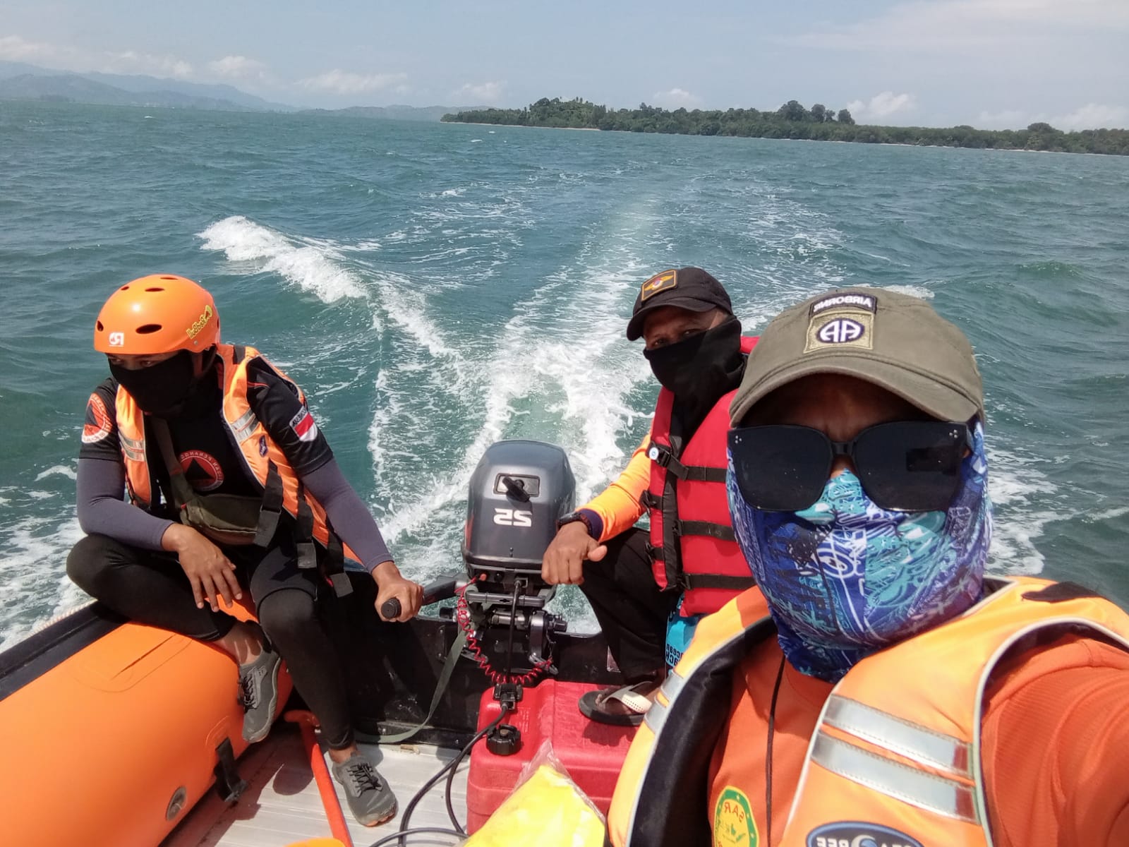 Pencarian Nelayan Hilang di Perairan Pesisir Selatan, Korban Masih Belum Ditemukan