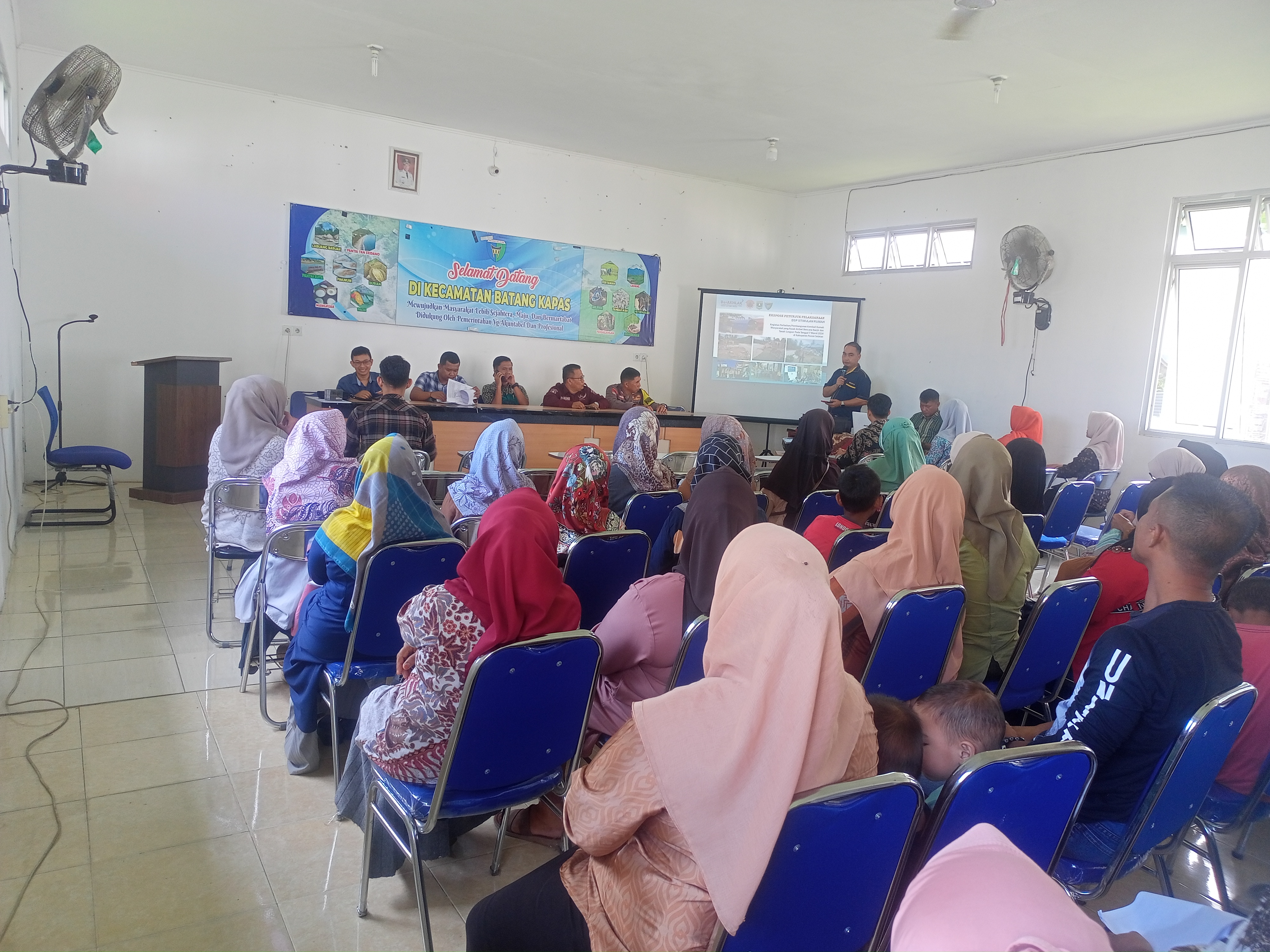 Rapat koordinasi stimulan rumah yang terdampak banjir tanggal 7 dan 8 Maret 2024 digelar di Kecamata