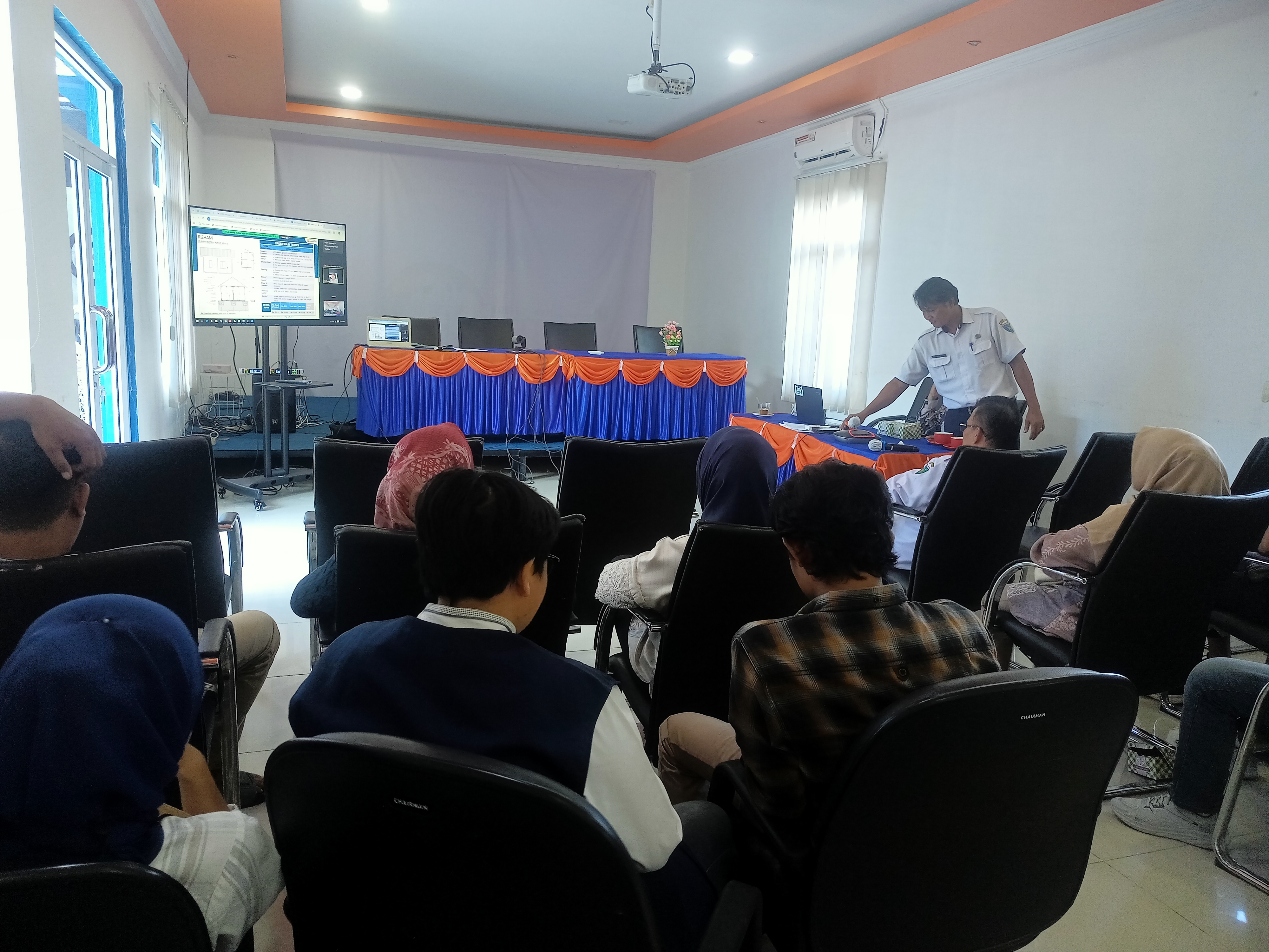 Rapat koordinasi melalui zoommeting bersama BNPB