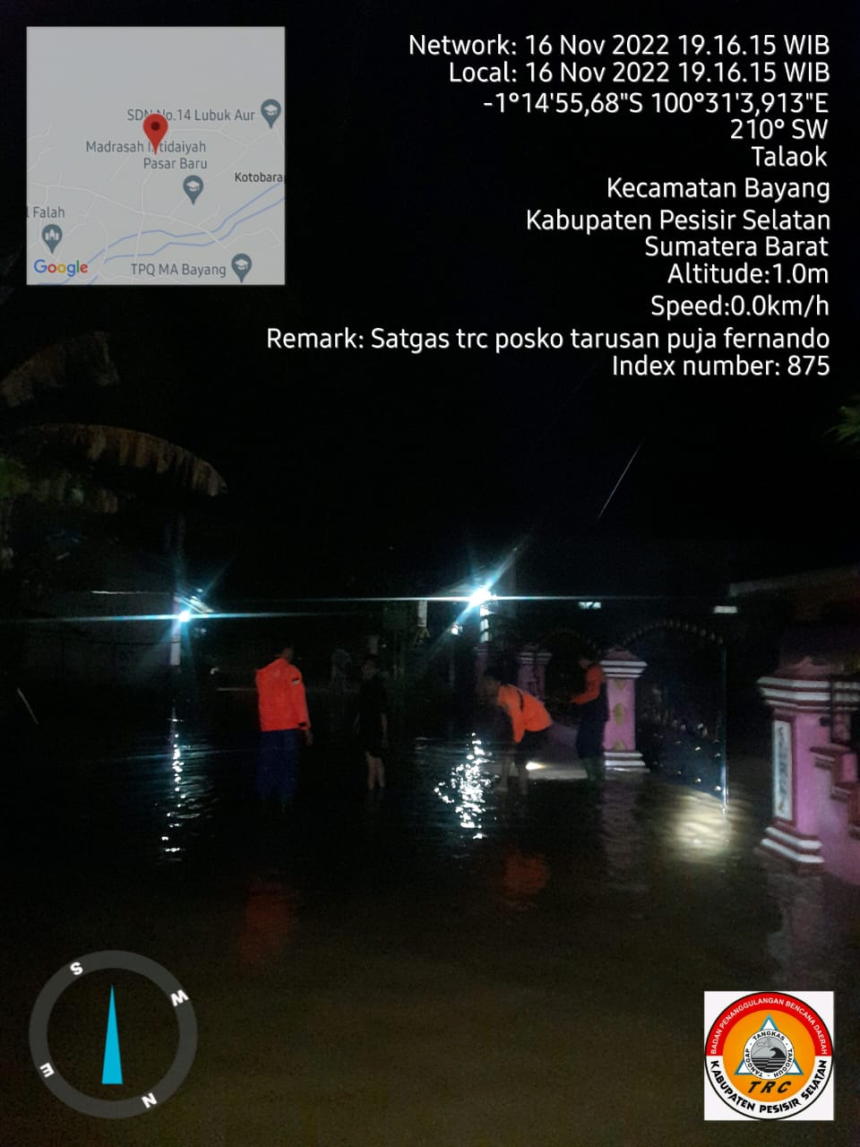   Banjir juga menggenangi wilayah Bayang
