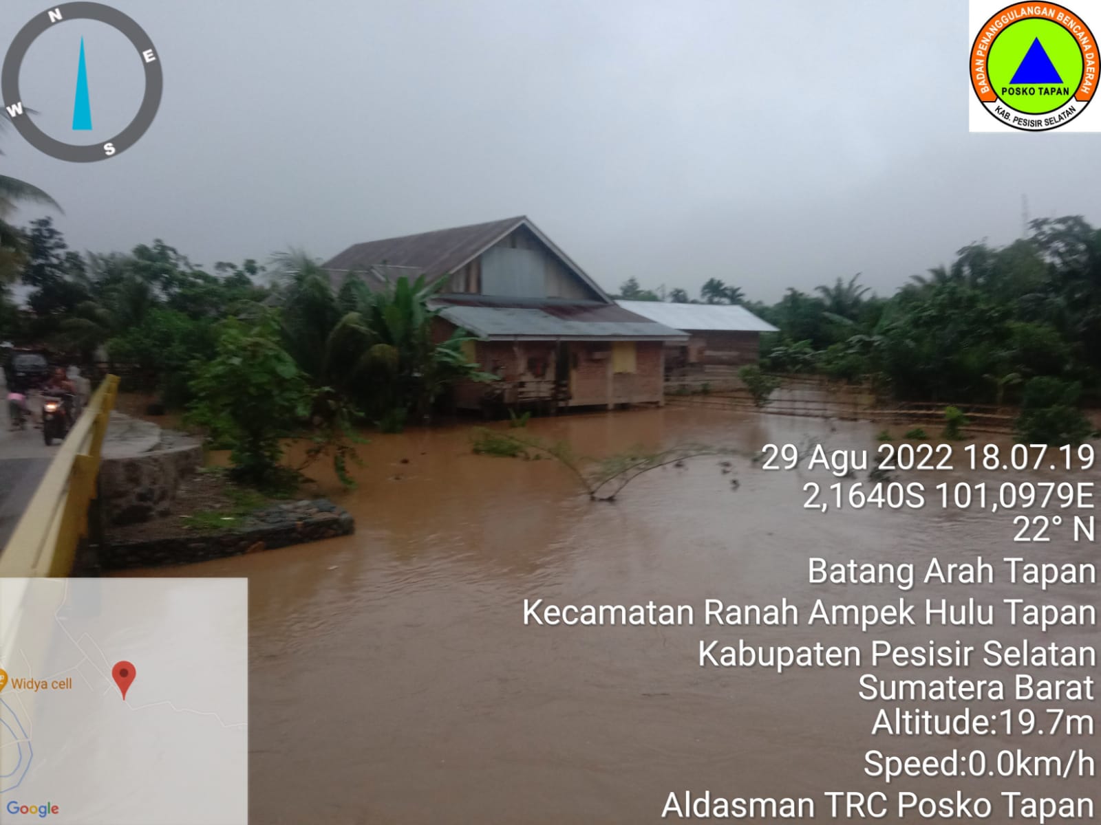 BANJIR DINAGARI KAMPUNG TENAH KECAMATAN RANAH AMPEK HULU TAPAN KABUPATEN PESISIR SELATAN